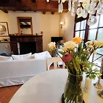 Casa Nives Bed & Breakfast 4*