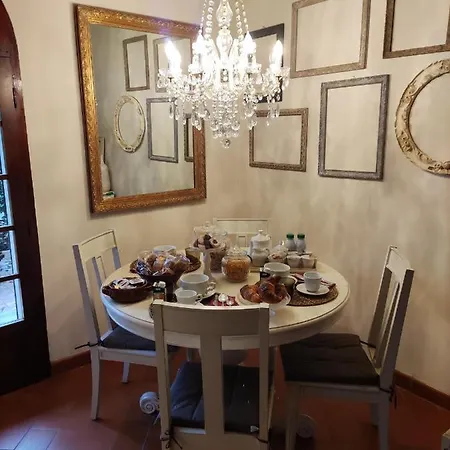 Casa Nives 住宿加早餐酒店 圣彼得罗-因卡萨莱