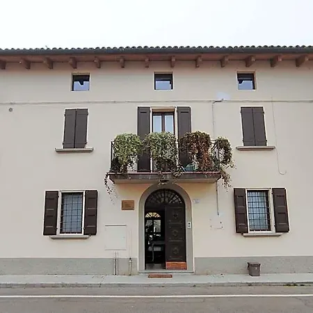 Casa Nives Bed & Breakfast