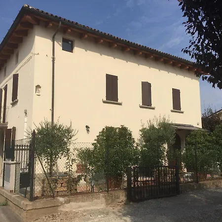 Casa Nives 住宿加早餐酒店